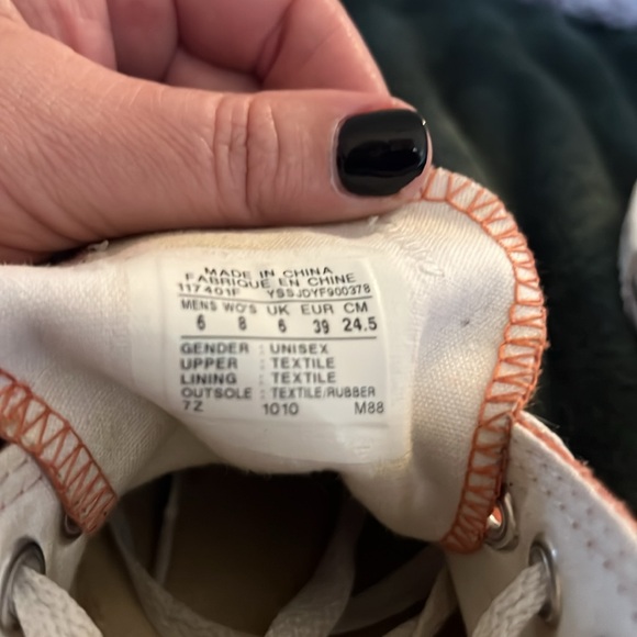 Texas Orange Converse - Picture 3 of 4